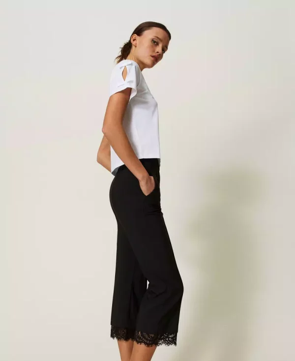 Cropped Trousers with Lace black